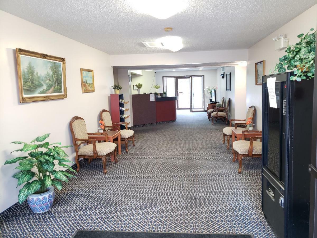 Tower Inn Estevan المظهر الخارجي الصورة